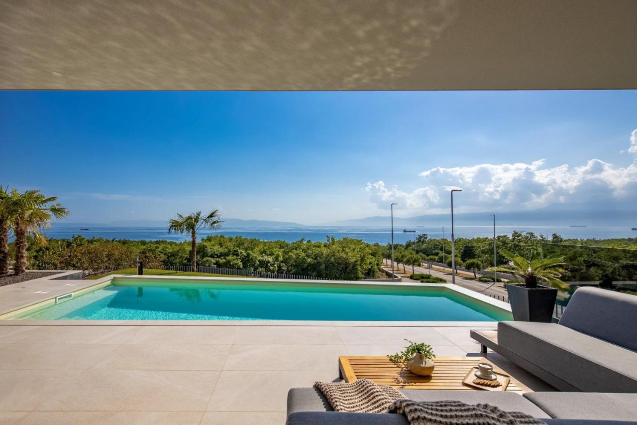 Villa Ameli Apartment With Swimming Pool ริเยกา ภายนอก รูปภาพ